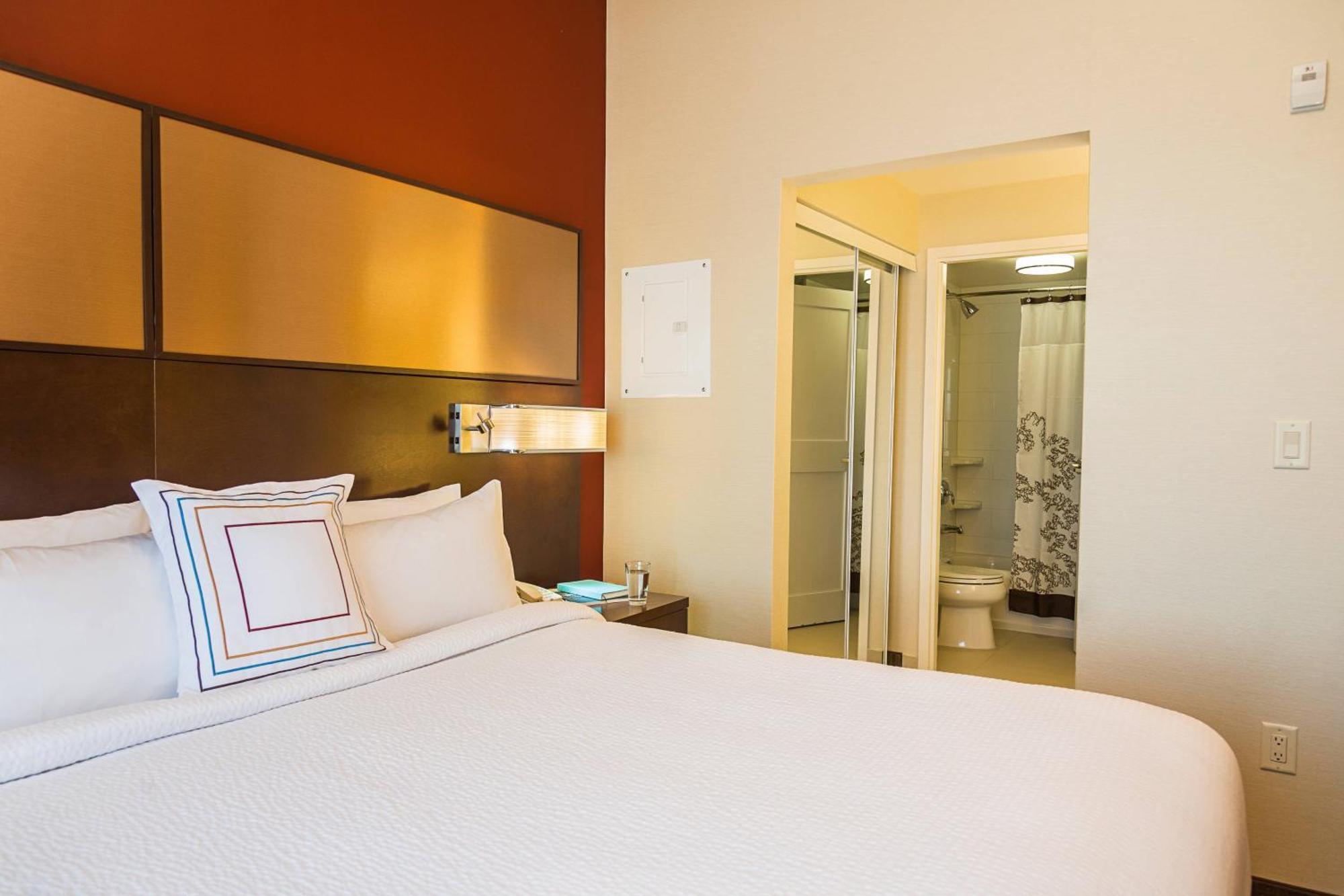 Residence Inn By Marriott Ottawa Airport Esterno foto